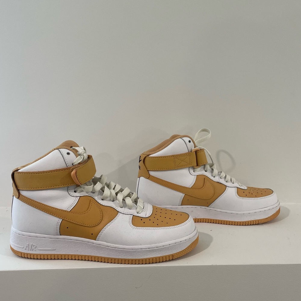 Nike High-Top Air Force 1’s